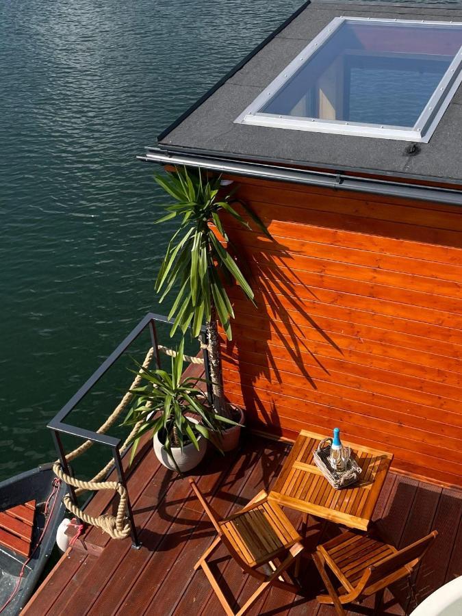 ホテル Aquachill Houseboat & Wellness Liptovský Trnovec エクステリア 写真