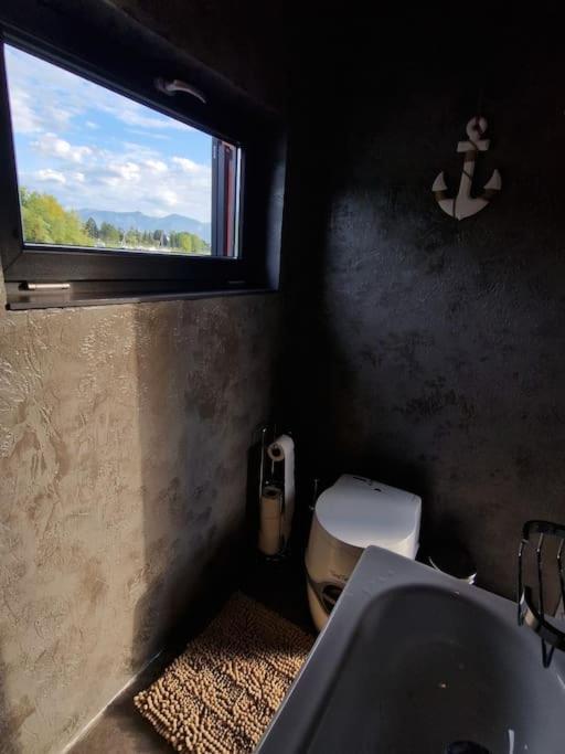 ホテル Aquachill Houseboat & Wellness Liptovský Trnovec エクステリア 写真