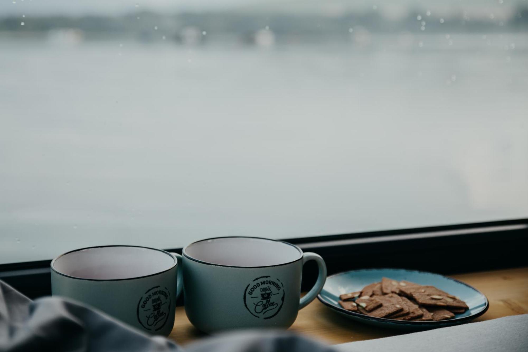 ホテル Aquachill Houseboat & Wellness Liptovský Trnovec エクステリア 写真